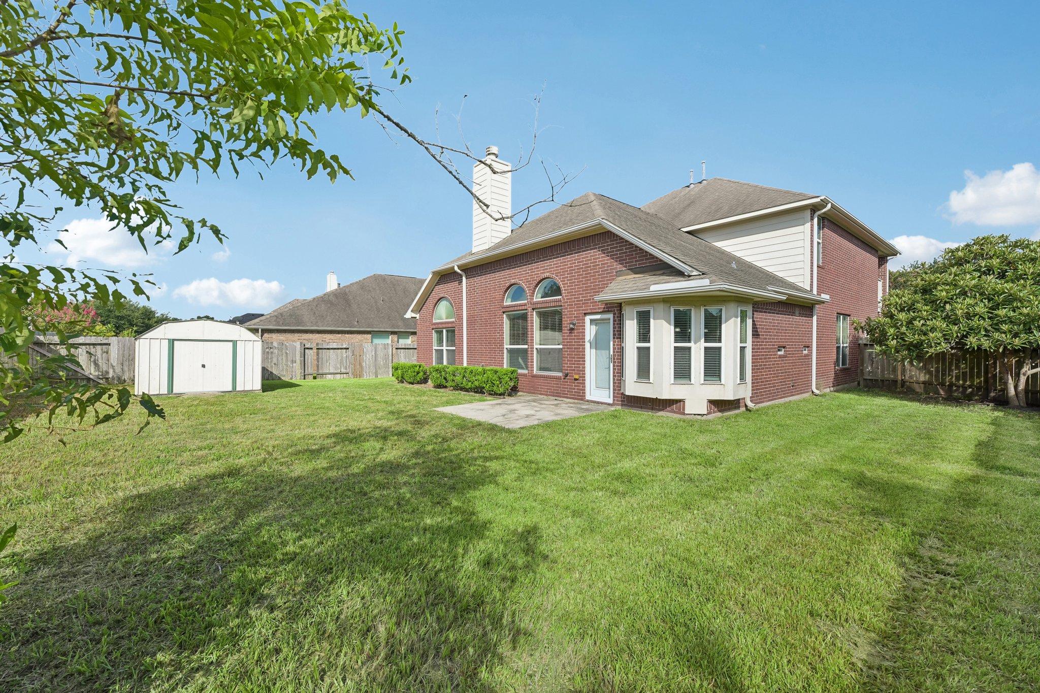 Arlington Pointe Dr-S1308-041.jpg