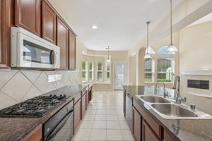 Arlington Pointe Dr-S1308-021.jpg