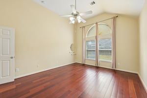 Arlington Pointe Dr-S1308-029.jpg