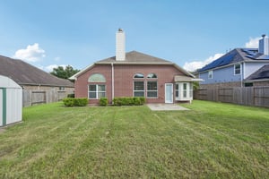 Arlington Pointe Dr-S1308-042.jpg
