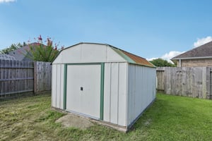 Arlington Pointe Dr-S1308-043.jpg