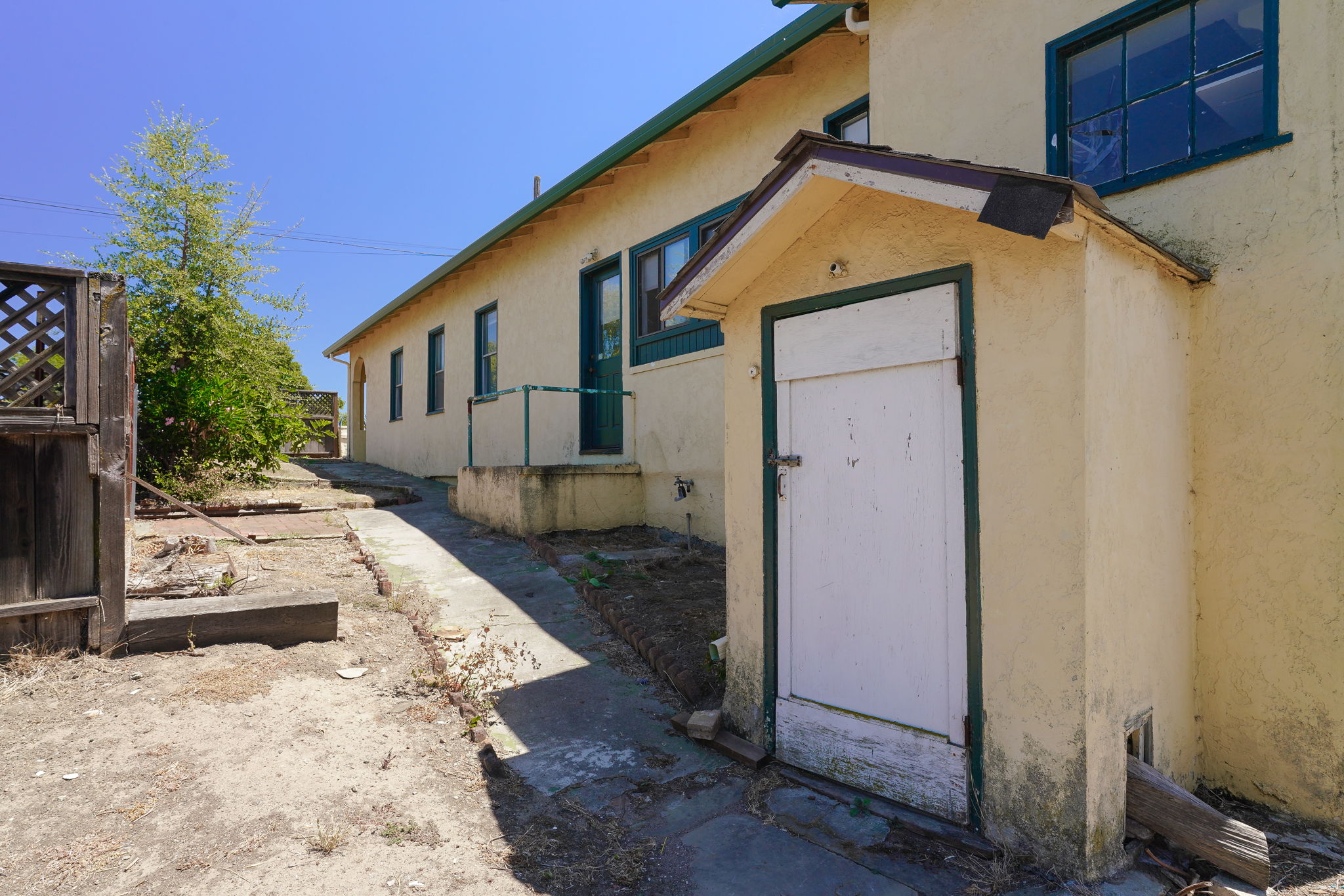  Photo 25