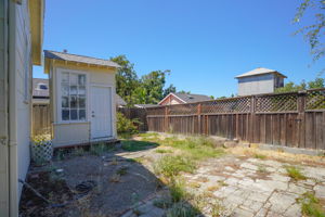  Photo 40