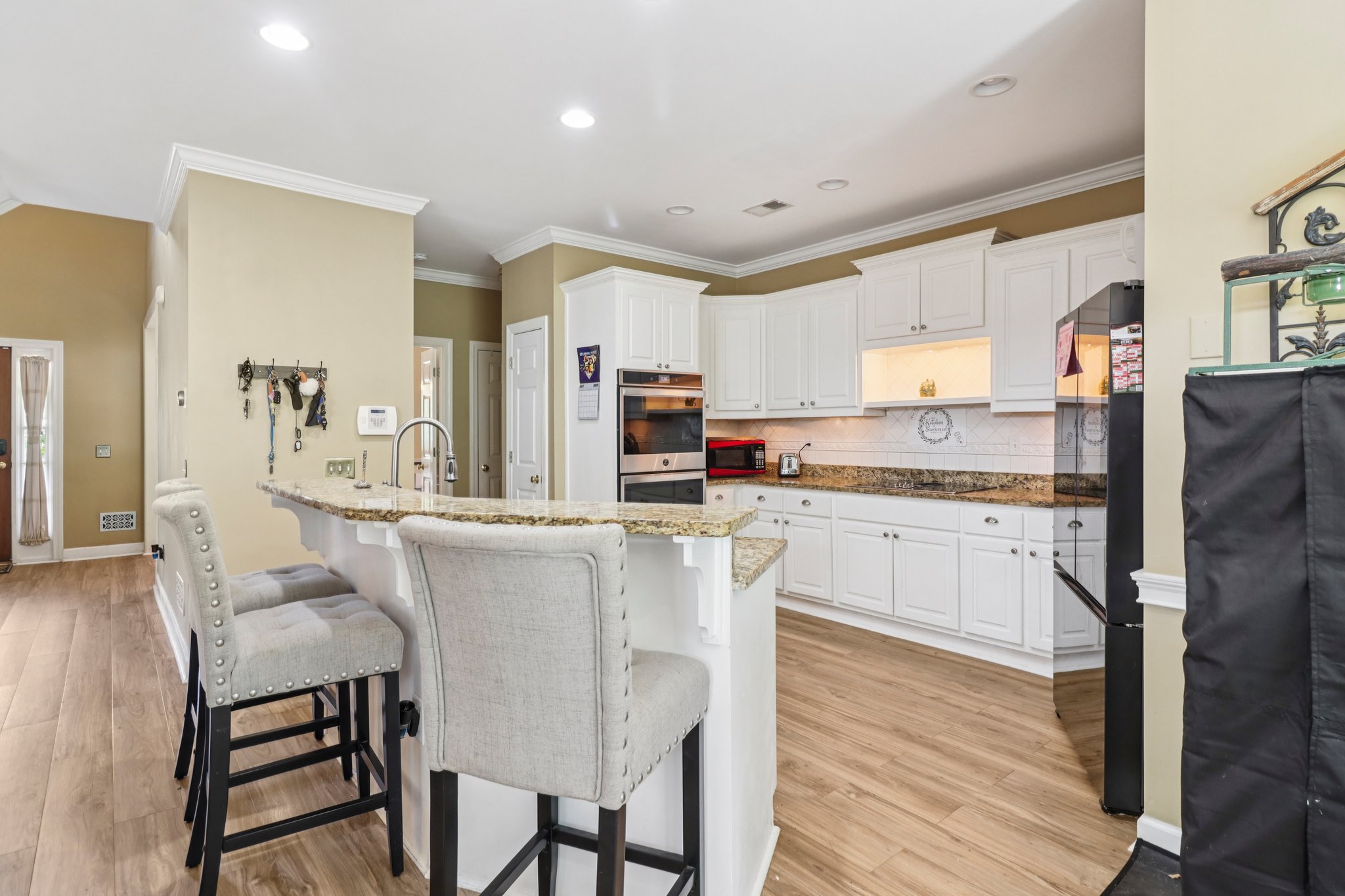 Millvale Pl-S0108-021.jpg