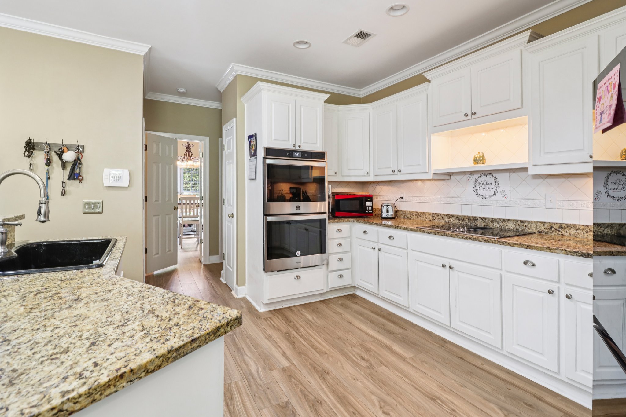 Millvale Pl-S0108-022.jpg