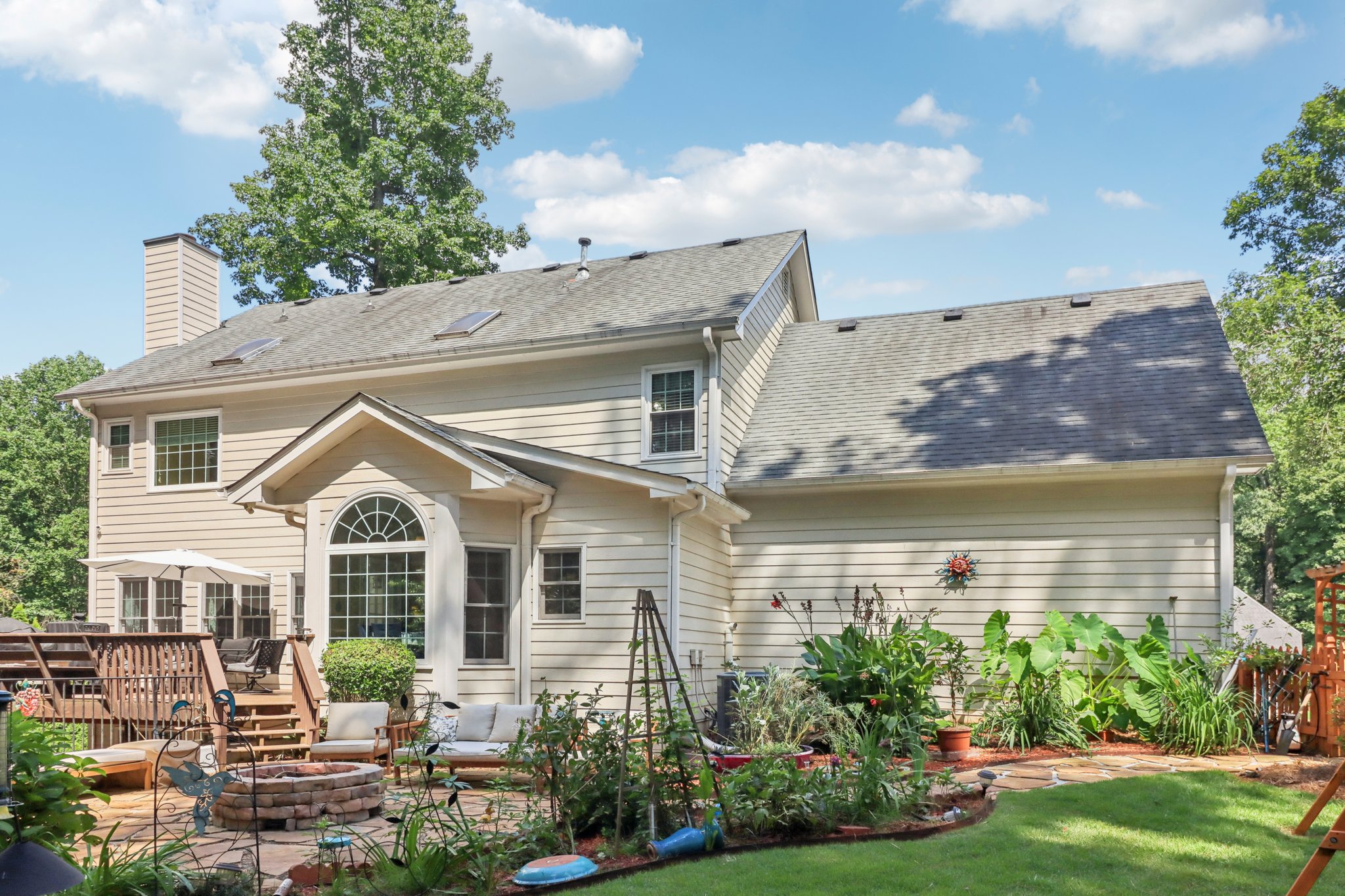 Millvale Pl-S0108-063.jpg