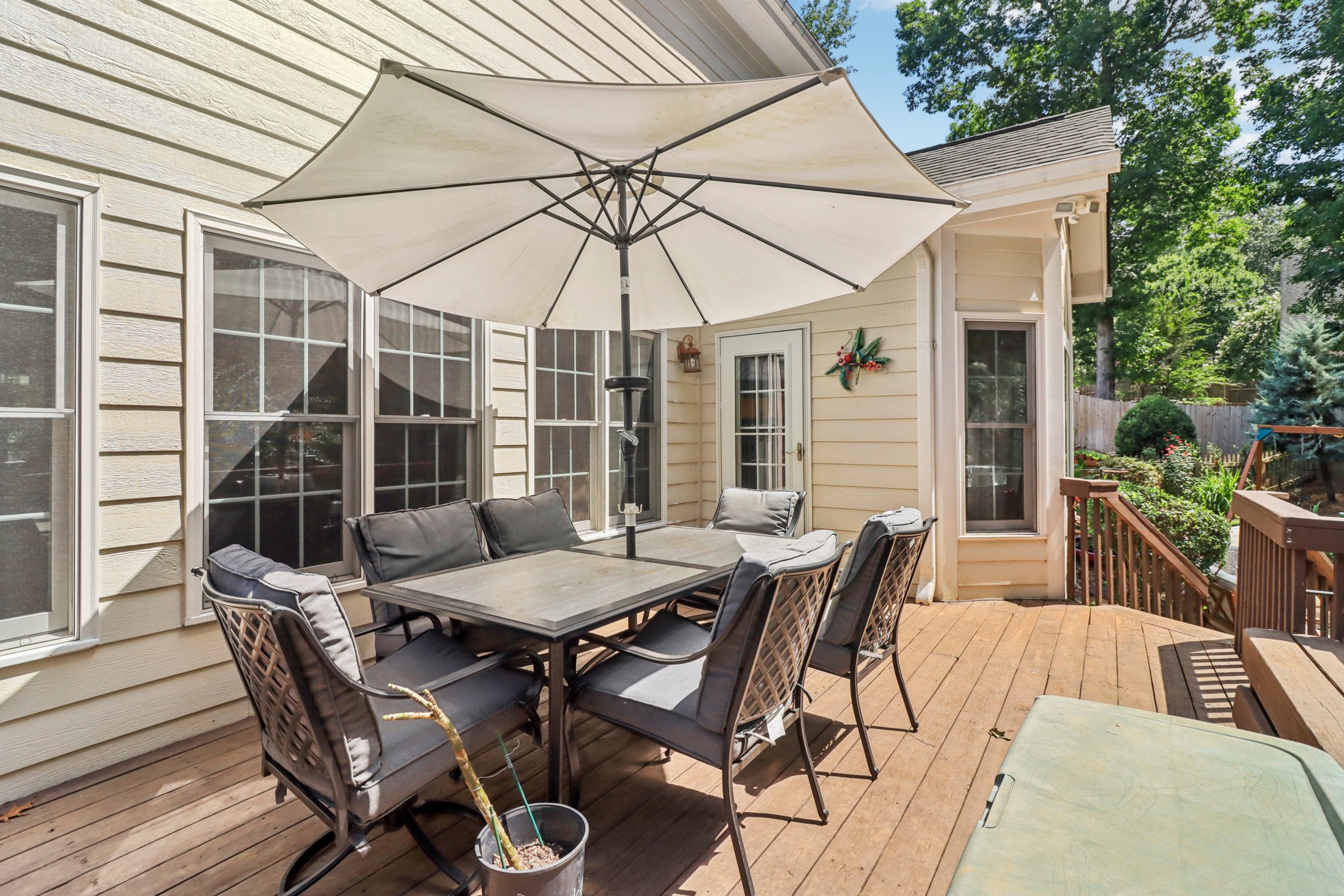 Millvale Pl-S0108-073.jpg