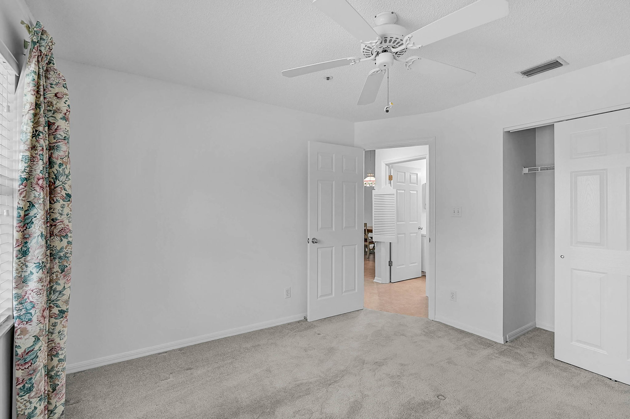811 Waterside Dr - Unit #205-34