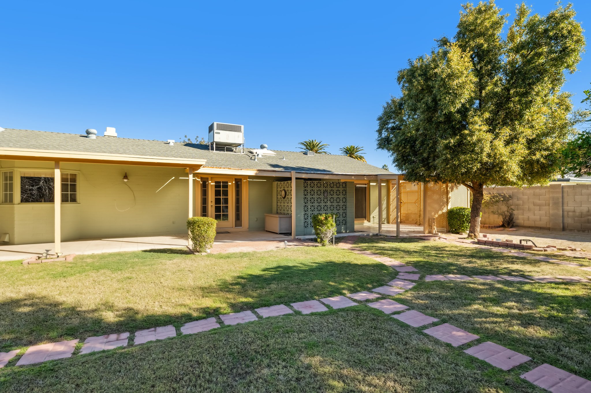 8111 E Monterey Way - 008 (2).jpg