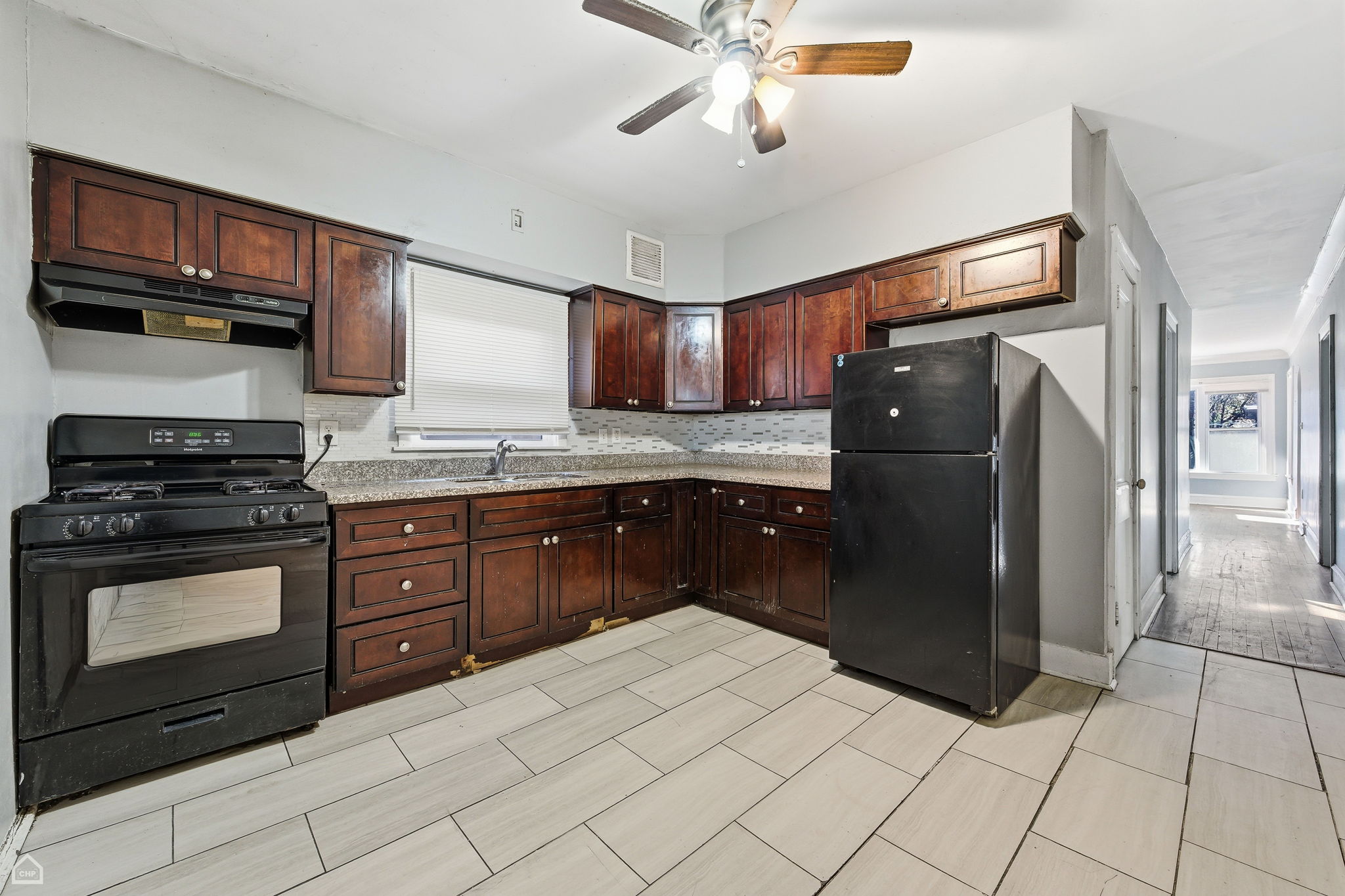 8111 S Manistee Ave - Karen Biazar_CHP2025_015