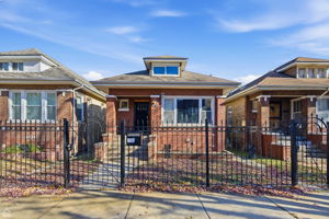 8111 S Manistee Ave - Karen Biazar_CHP2025_001