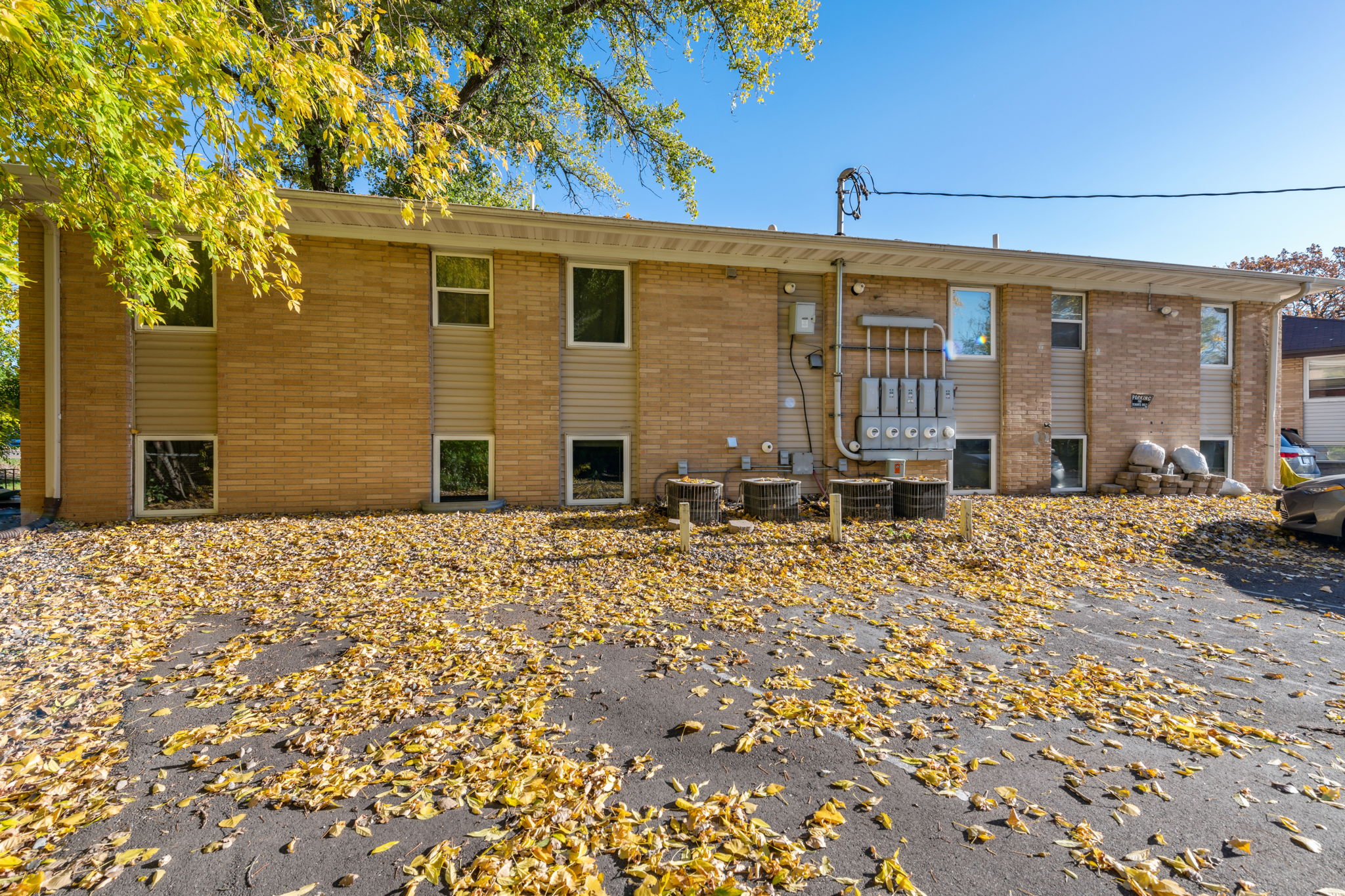 11_Exterior