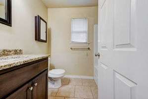  Photo 40