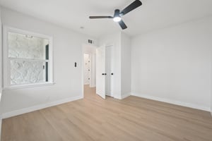 Etiwanda Ave-1006-016.jpg