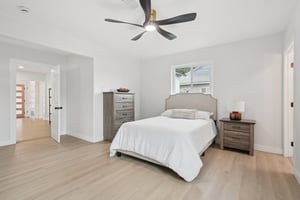 Etiwanda Ave-1006-026.jpg