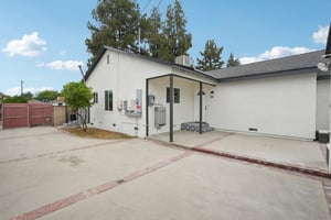 Etiwanda Ave-1006-030.jpg