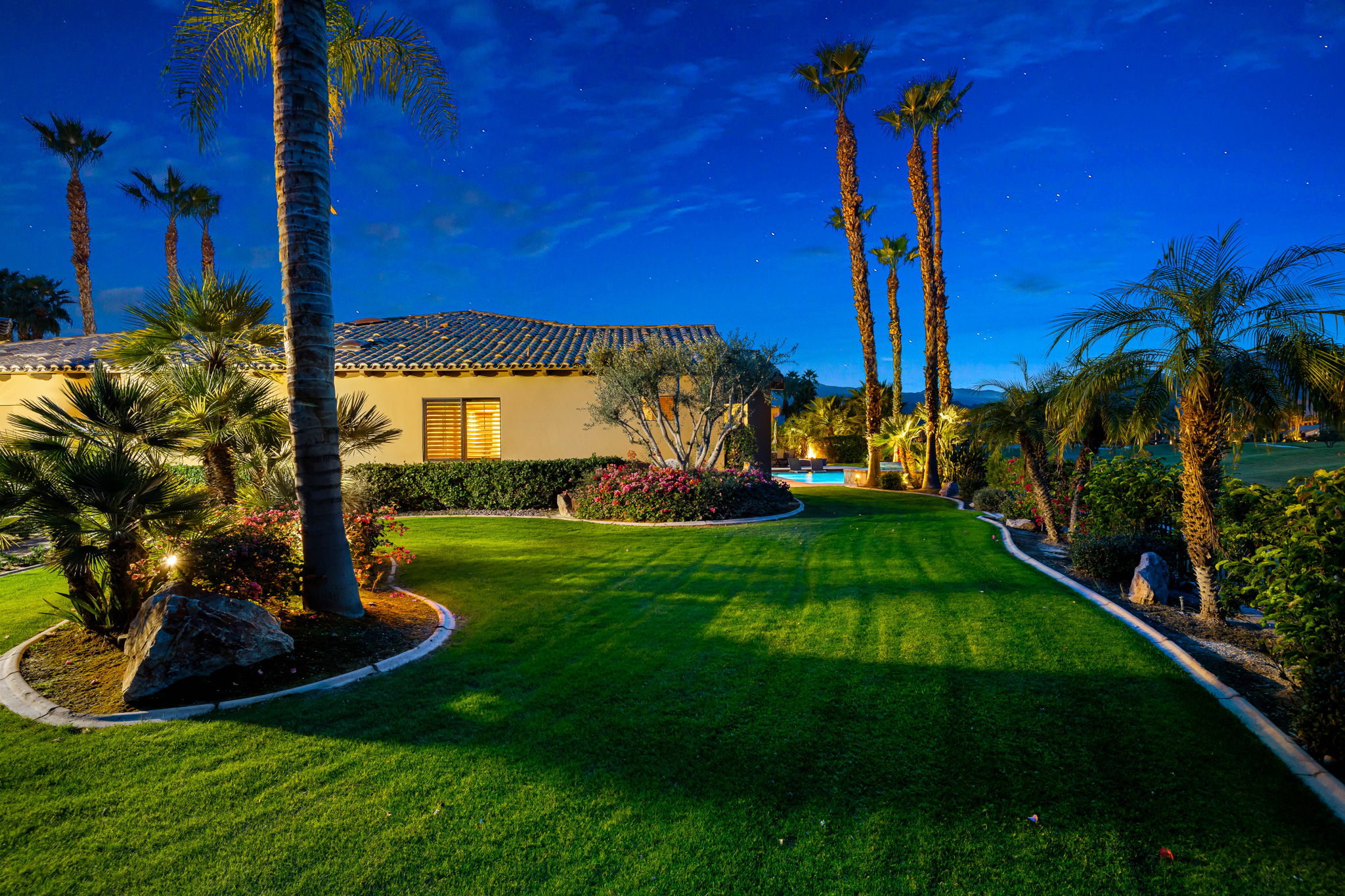 Side Yard Room For Casita or ....