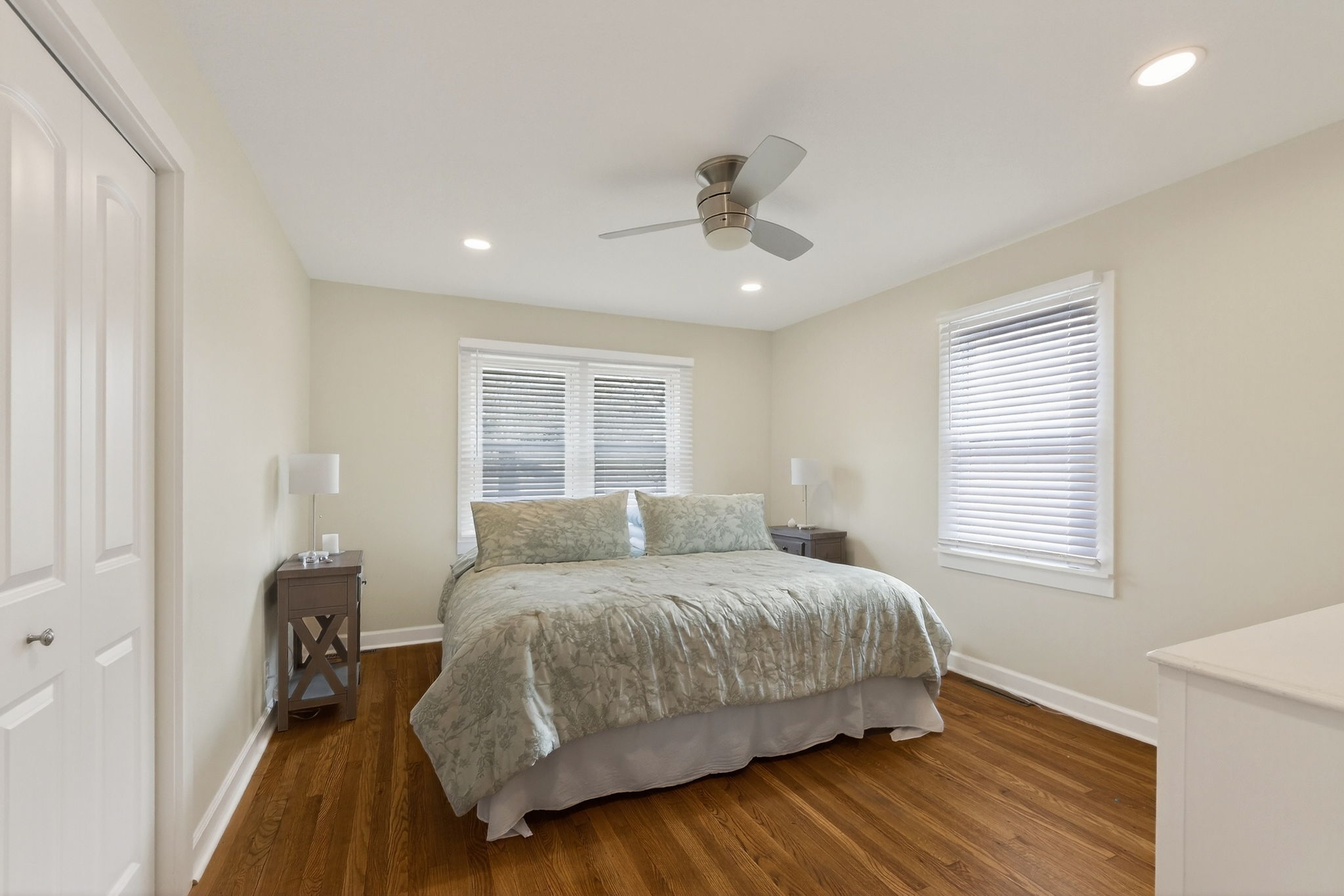 8116 NW Hampton Rd-025