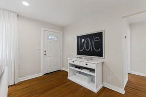 8116 NW Hampton Rd-015