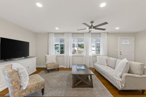 8116 NW Hampton Rd-017