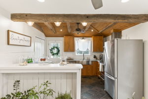 8116 NW Hampton Rd-021