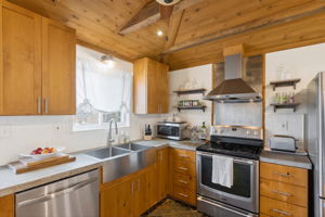 8116 NW Hampton Rd-023