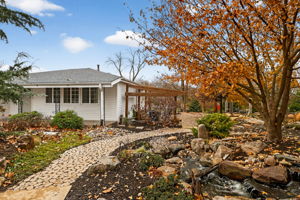 8116 NW Hampton Rd-007