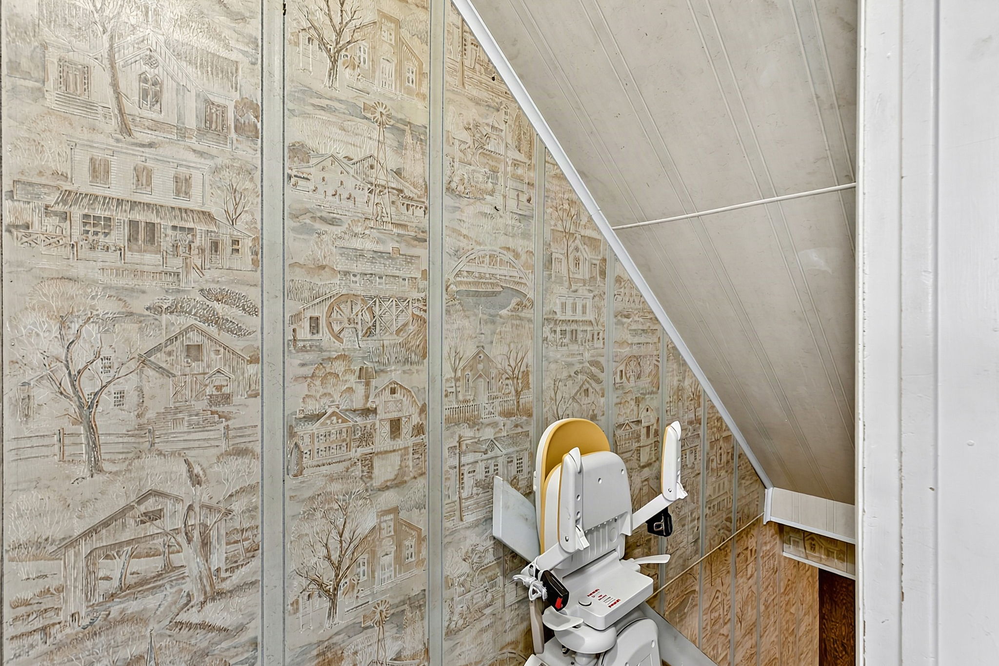  Photo 48