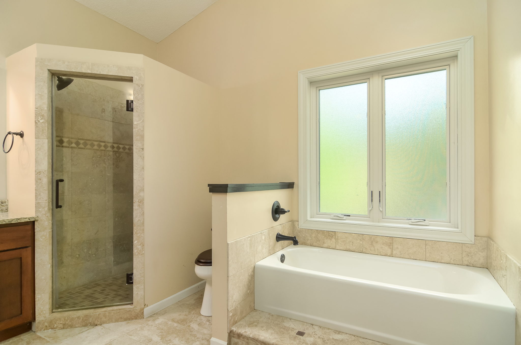 812 Oak Ridge Ct W, Burnsville, MN 55306, USA Photo 37