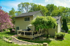 812 Oak Ridge Ct W, Burnsville, MN 55306, USA Photo 48