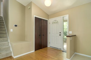 812 Oak Ridge Ct W, Burnsville, MN 55306, USA Photo 2