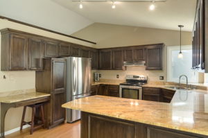812 Oak Ridge Ct W, Burnsville, MN 55306, USA Photo 16