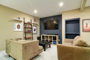 812 Oak Ridge Ct W, Burnsville, MN 55306, USA Photo 30