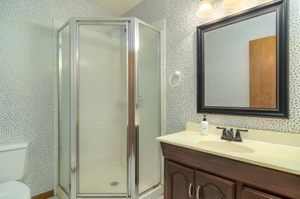 812 Oak Ridge Ct W, Burnsville, MN 55306, USA Photo 27