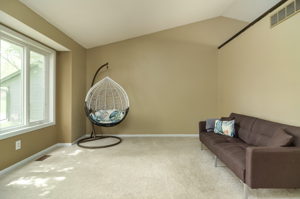 812 Oak Ridge Ct W, Burnsville, MN 55306, USA Photo 5