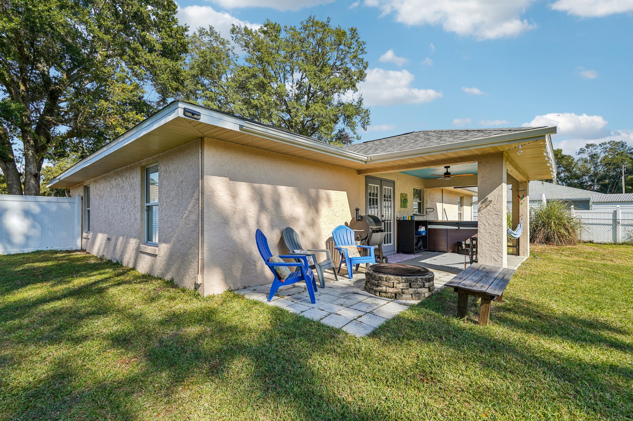 Ridge Ave-S1811-030.jpg