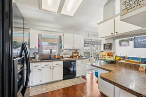 Ridge Ave-S1811-013.jpg