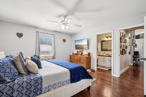 Ridge Ave-S1811-023.jpg