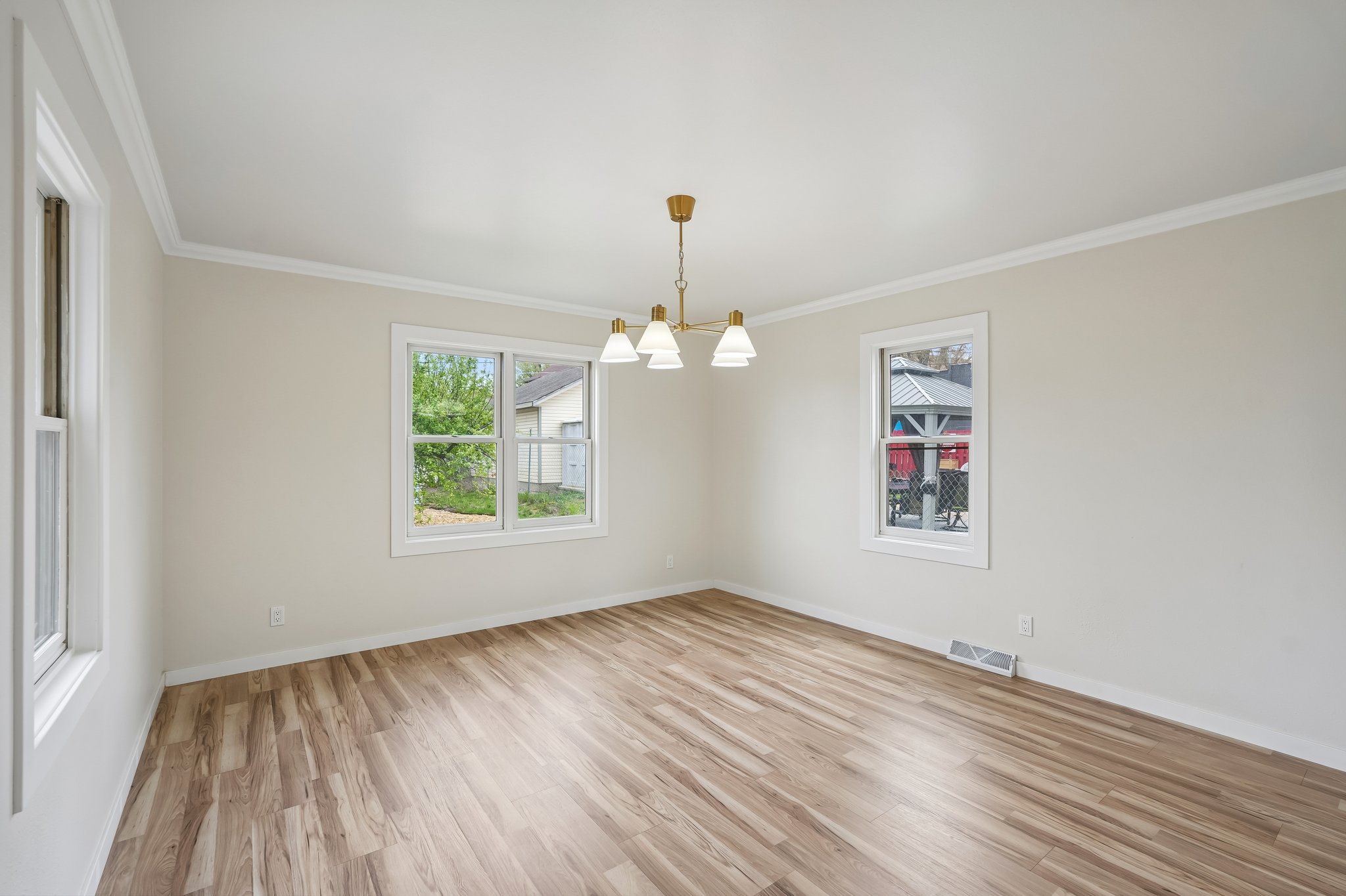 S 39th St-S0805-007.jpg