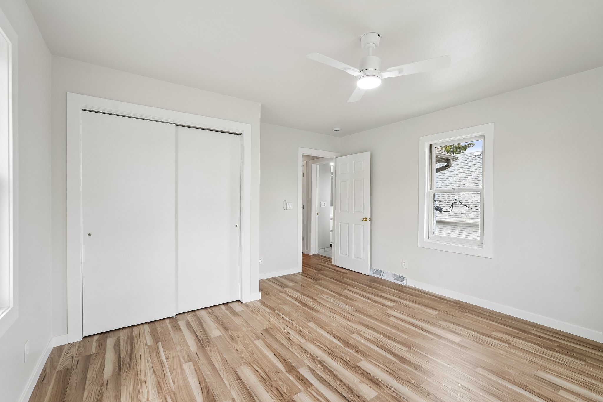S 39th St-S0805-032.jpg