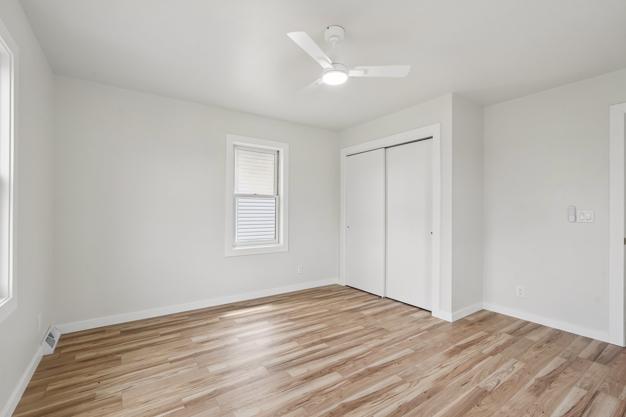 S 39th St-S0805-033.jpg
