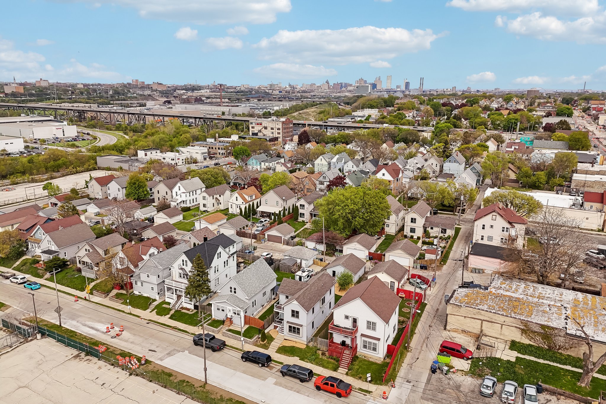 S 39th St-S0805-048.jpg
