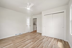 S 39th St-S0805-024.jpg