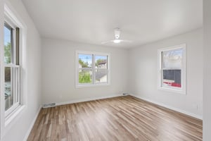 S 39th St-S0805-031.jpg