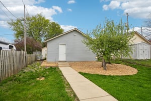 S 39th St-S0805-040.jpg