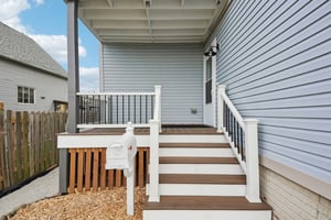 S 39th St-S0805-006r.jpg