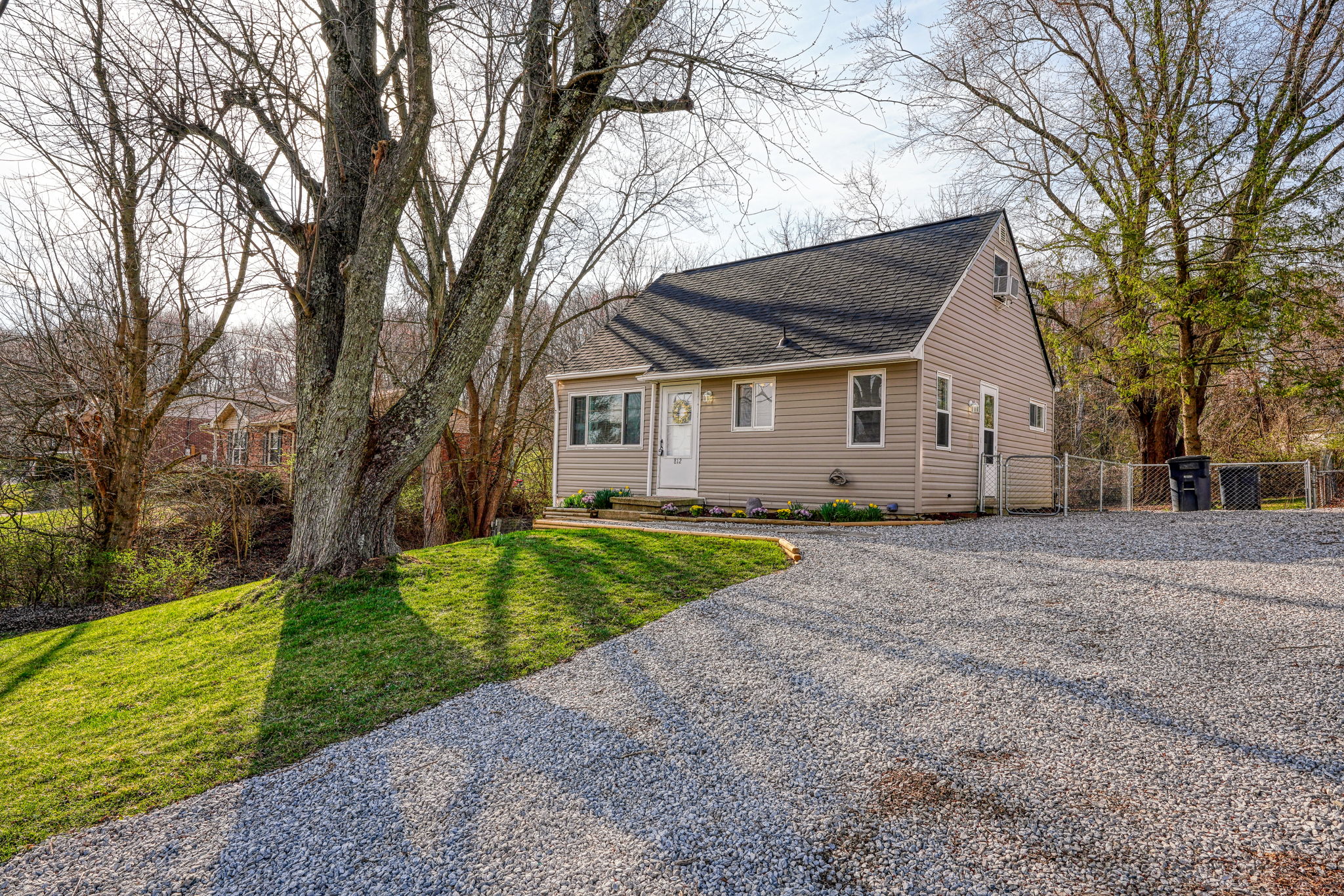 812 Spring St (63)