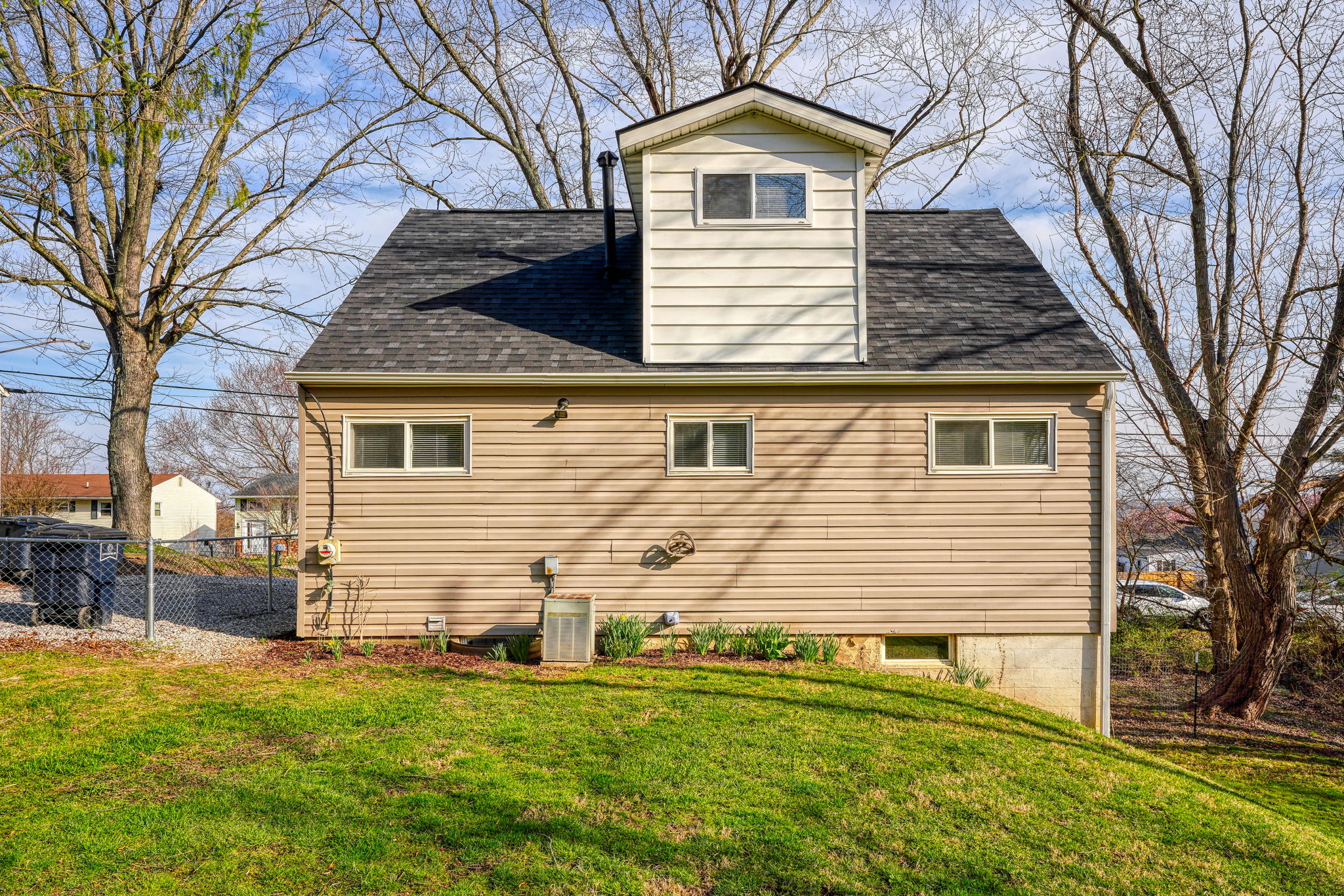 812 Spring St (5)