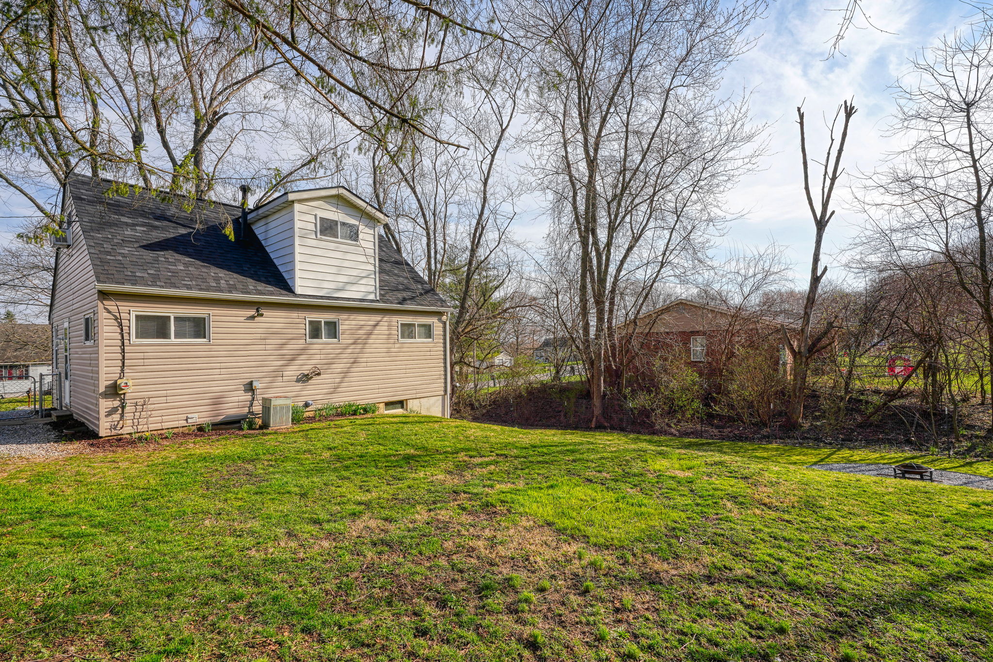 812 Spring St (12)