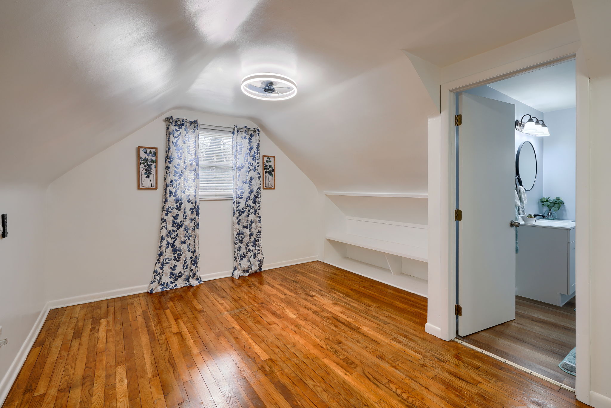 812 Spring St (34)
